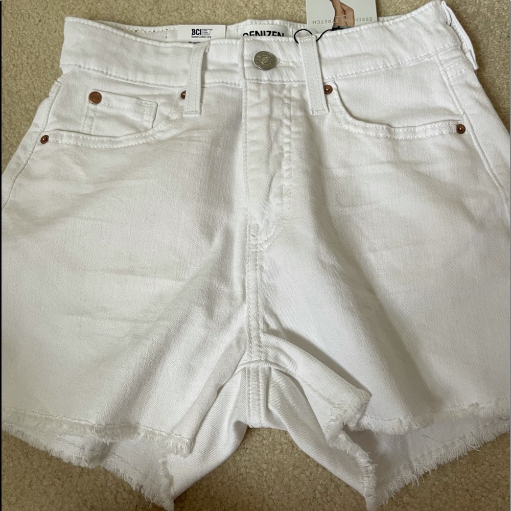 Levi’s white denim shorts size 2